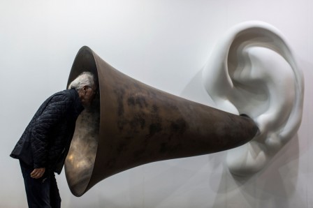 John Baldessari  Beethoven’s Trumpet With Ear Opus 133 allo.jpg, nov. 2021