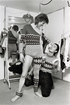 Kansai Yamamoto and David Bowie 1973  Photo by Masayoshi Sukita bientôt ce serait Noel.jpeg, déc. 2021