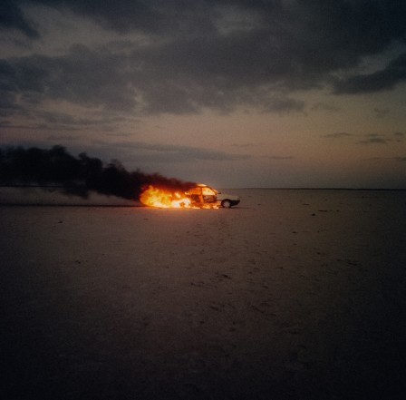 Matthew Thorne voiture en feu prendre de l'avance pour le réveillon.jpg, déc. 2020