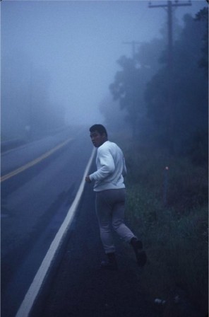 Muhammad Ali 1974 Par Ken Regan courir sport les jours de brume.jpg, déc. 2022