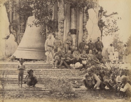 Philip Adolphe Klier British Group Burma ca 1880.jpg, mar. 2021