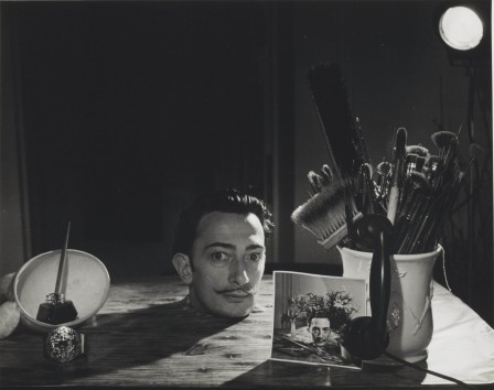 Philippe Halsman Dali 1943 portrait cadrage le gros plan à la tête coupée.jpg, sept. 2021