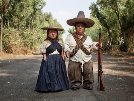 Pieter Hugo Zapata and Adelita Mexico City 2019 La Cucaracha.jpg, juin 2020