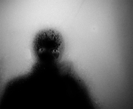 Régis Gonzalez Self portrait in the bathroom after a warm shower Auto portrait dans la salle de bain après une douche chaude.jpg, nov. 2021