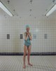 Rineke Dijkstra Self-Portrait Marnixbad Amsterdam Netherlands June 19 1991 la piscine.jpg, août 2021
