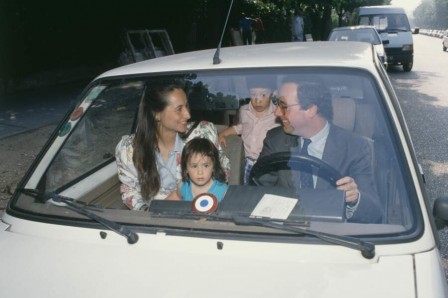 Segolene Royal et Francois Hollande avec leurs enfants 17-juin-1988.jpg, juil. 2021