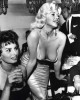 Sophia Loren and Jayne Mansfield 1957 avant les hommes portaient des cravates érotisme.jpg, mai 2023