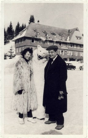 Sylvia Bataille and Jacques Lacan à Feldberg 1956.jpg, janv. 2021