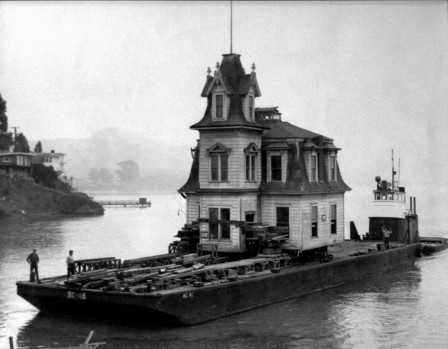 The Lyford House is a Victorian house located in Tiburon California Built in 1876 being moved by boat in 1957.jpg, sept. 2021