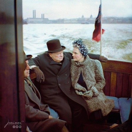 Winston Churchill and his wife, Clementine, on board a naval auxiliary patrol vessel during a visit to the London docks 25 September 1940 brexit.jpg, janv. 2020