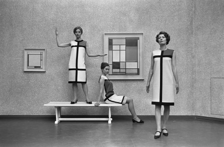 Yves Mathieu-Saint-Laurent Clothing inspired by Piet Mondrian 1966.jpg, juil. 2021