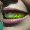 lumière intérieure ou dents jaunes le débat souris c'est le printemps.jpg, mars 2023