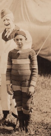 père clown costume tricot en laine.jpg, fév. 2021