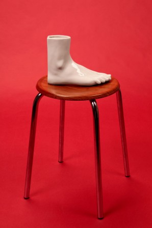 pied on a marché sur mon tabouret un petit pas pour l'homme .jpg, mai 2023