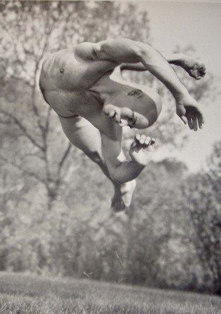 Arthur Aviles (from Dancers series), Photo by Philip Trager, 1989 j'arrive