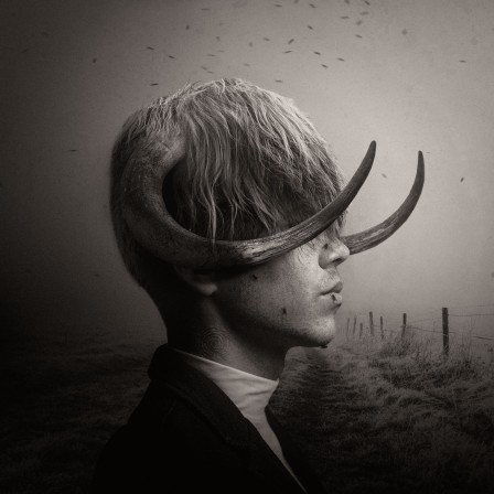 Asterion by Christian Antoine Joore, Digital art Dans la mythologie grecque, le Minotaure est un monstre fabuleux au corps d'un homme et à tête d'un taureau1 la vie est un labyrinthe