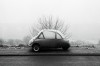 Elland, West Yorkshire, England, Photo by Martin Parr, 1978 voiture la bulle personnelle la cellule automobile