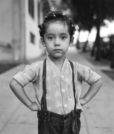 Girl with Curlers, NYC, Photo by Ida Wyman, 1949 prendre soin de ses cheveux