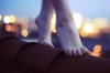 Greg Ponthus doigts de pieds sur le toit la France qui se lève tôt