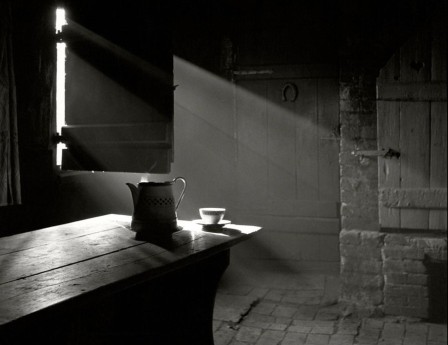 Herbert List. Near Hamburg, 1933 le café du matin