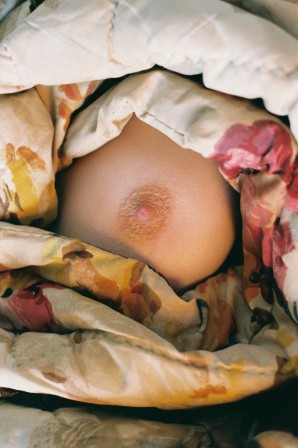 Julie Lansom la chose qui dort sous la couette