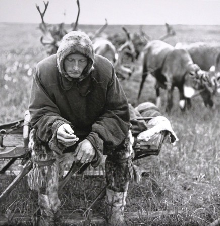 Juozas Kazlauskas. Deer Breeder. Yugra Tundra. From the series “By the Kara Sea”, 1975 orientation professionnelle choix de métier travail et puis on m'avait conseillé de devenir père Noël