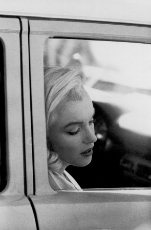 Marilyn Monroe photographed by Ernst Haas on the set of The Misfits 1961