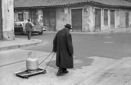 Marinello Kairath Juan Domingo 1948 promener sa bouteille de gaz la vie solitaire des terroristes