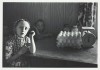 Mary Koga. Girls with Eggs, 1974 le prix des oeufs