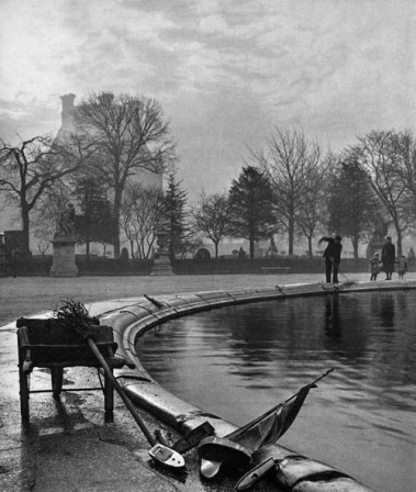 Patrice Molinard - Le jardin des tuileries, 1952 voiliers voile bateau ceux qui n'ont jamais fini la course