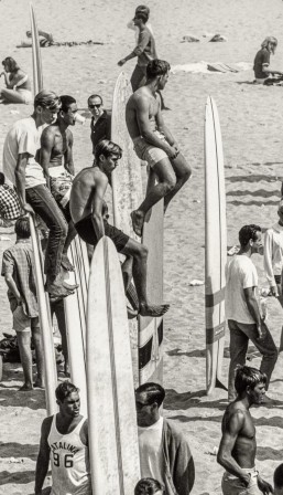 Photo by Ron Church, 1962 surf par voie rectale matin midi et soir