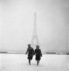 Veiled Eiffel Tower, Paris (after liberation), Photo by Lee Miller, 1944 guerre Paris libéré tour Eiffel sous la neige