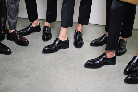 prada aw2013 backstage ph alexandre salle de chou il faut avouer que dans le vestiaire des hommes ça sentait les pieds chaussures.jpg, févr. 2024